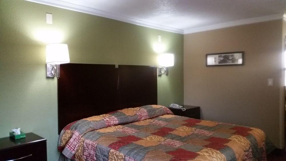Mounts Motel Lawrenceville Extérieur photo