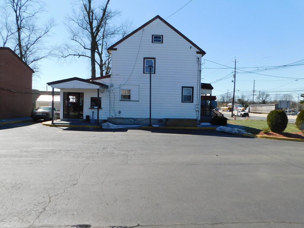 Mounts Motel Lawrenceville Extérieur photo