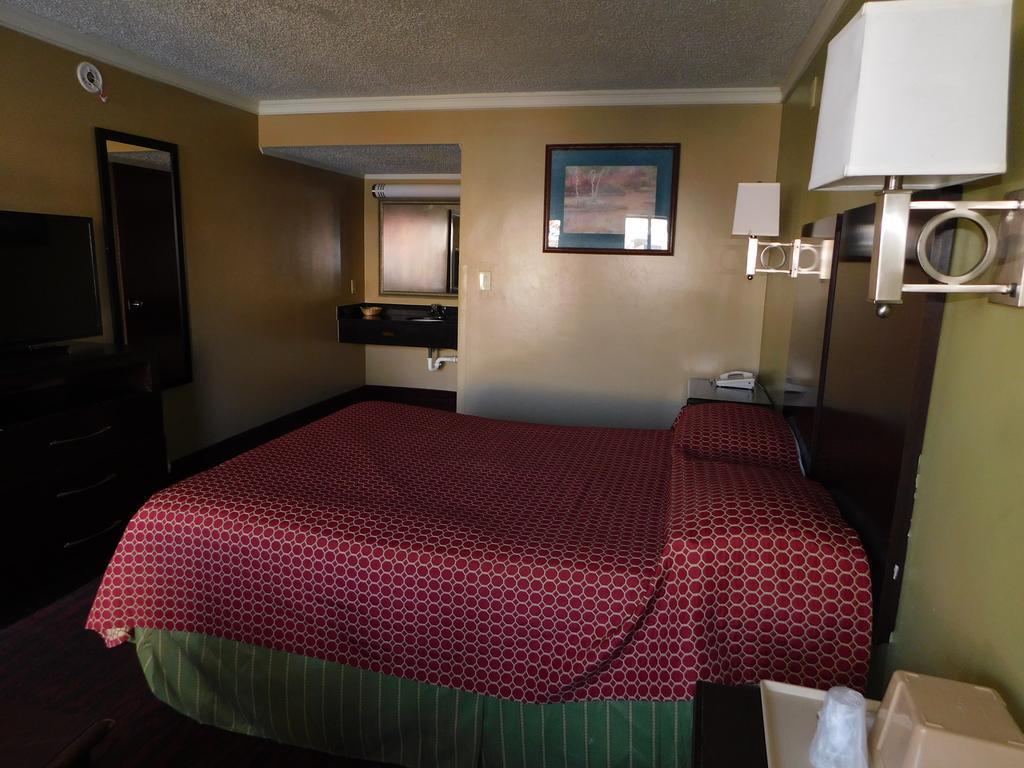 Mounts Motel Lawrenceville Extérieur photo