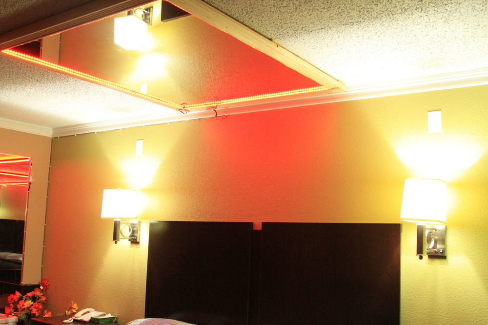 Mounts Motel Lawrenceville Extérieur photo
